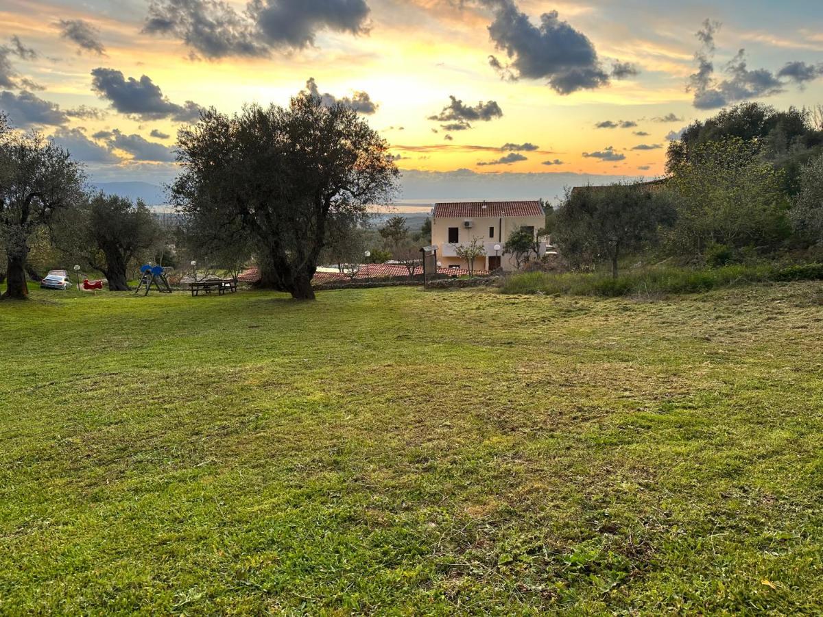 Agriturismo La Valletta Ischitella Exterior photo
